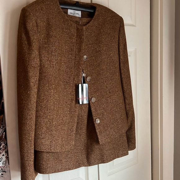 NWT Valentino Miss V TWEED POWER SUIT (Wool and silk) SIZE...